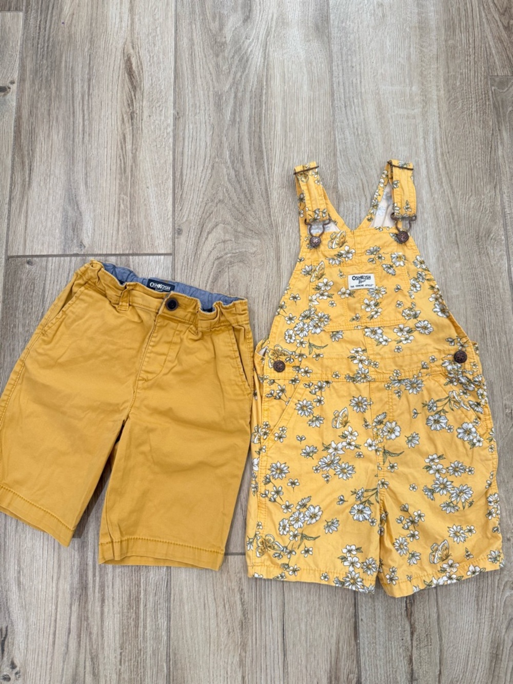 OshKosh B'gosh matching set for boy/girl twins 5T